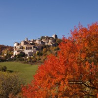 Couleurs automnales à Simiane ©Anne Furrasola