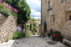 Ruelle du haut village ©Isabelle Oudot