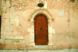 Porte hôtel particulier - maison Ponson du Terrail ©Jack Burlot